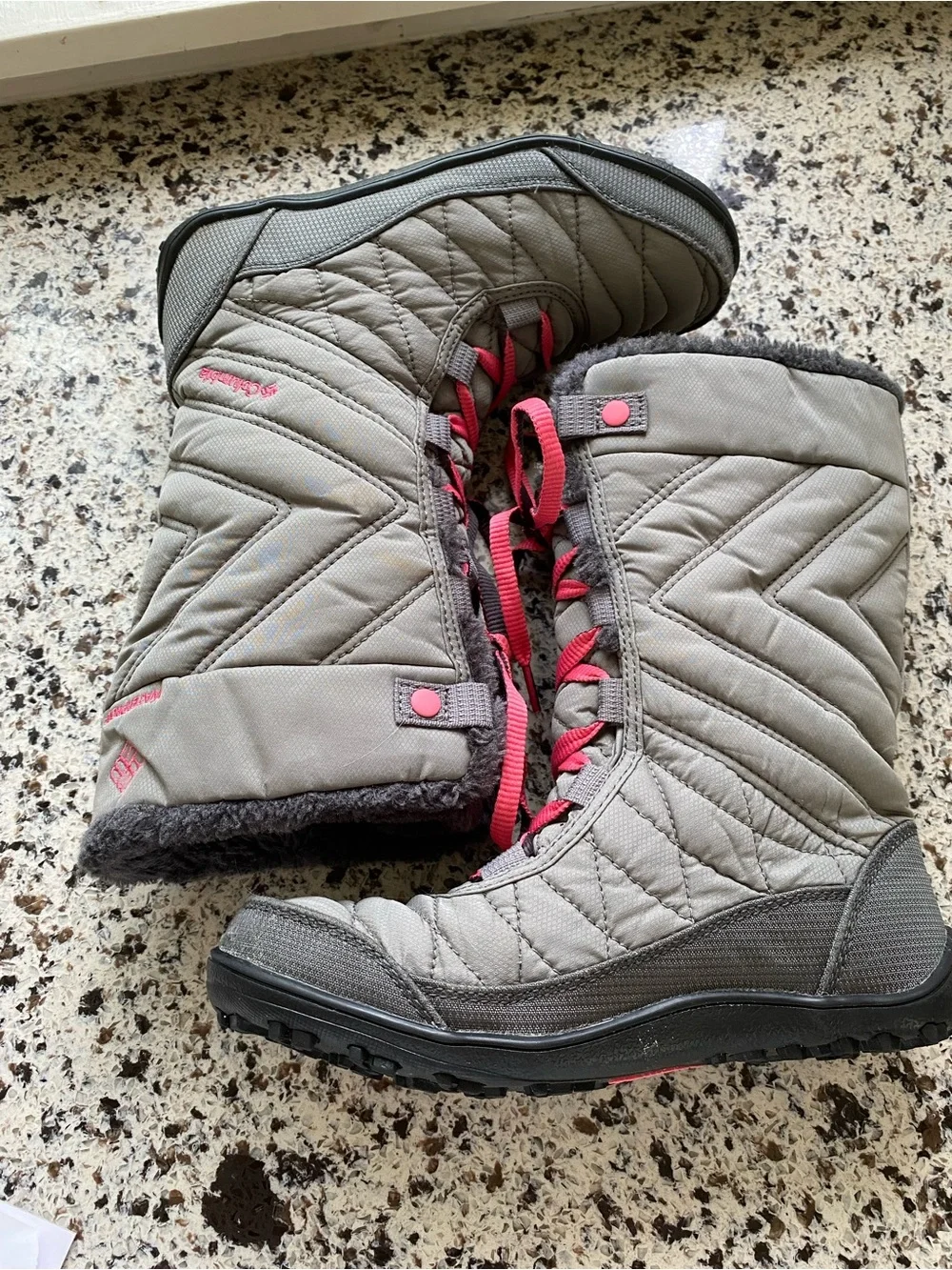 COLUMBIA Minx Waterproof 200 Grams Warm Winter Boots Girls 4